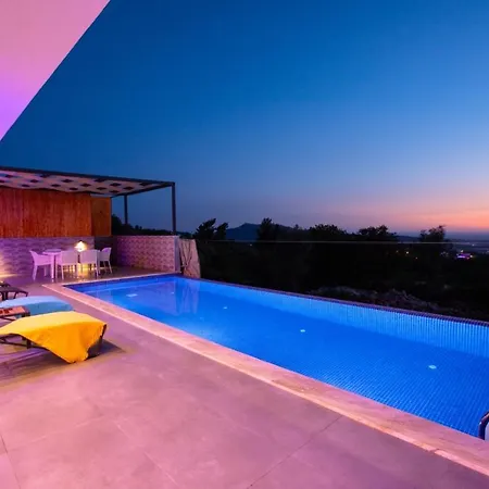 Mila Villa